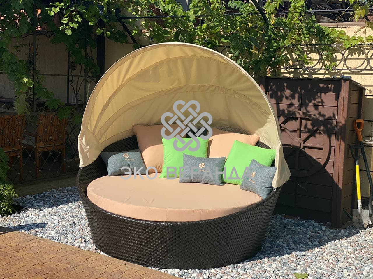 Лежак с навесом «Римини»